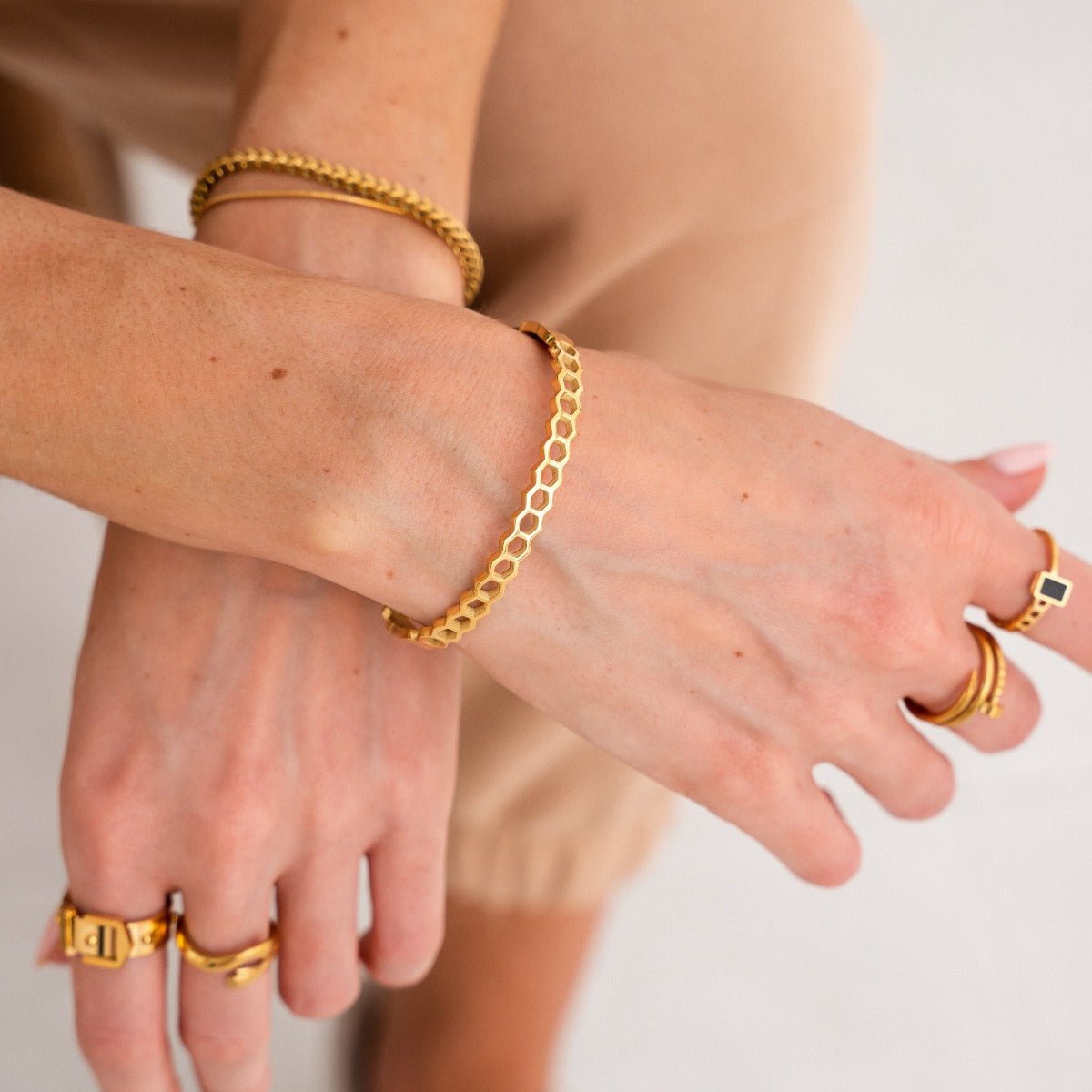 Bracelete Favo de Mel Banhado em Ouro 18K