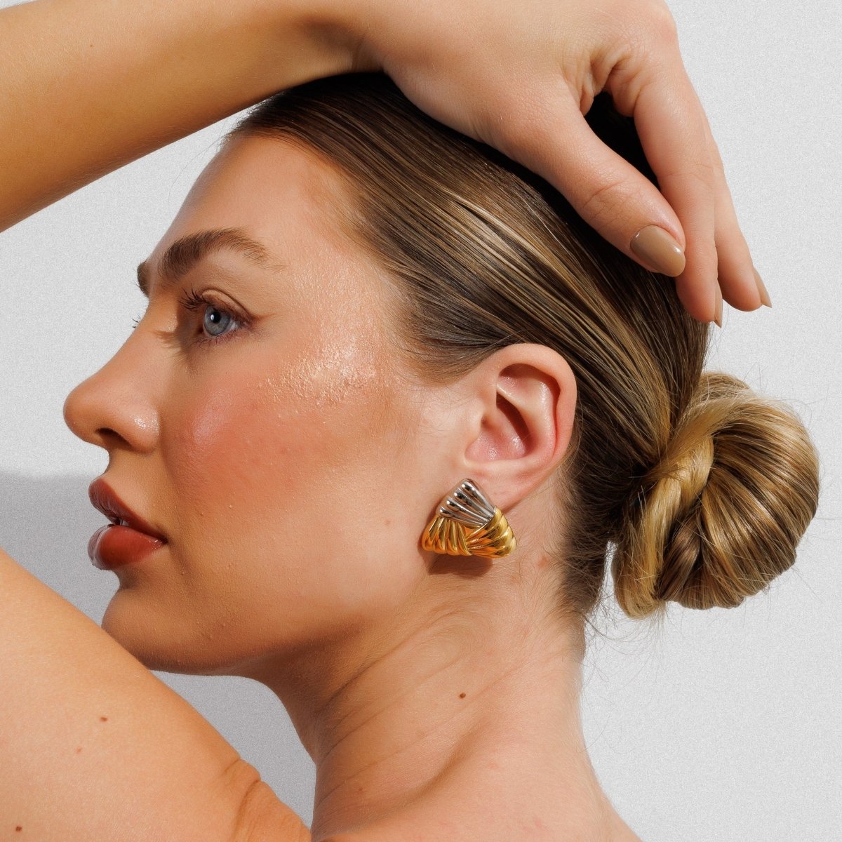 Brinco Triad Shine com Mix de Banhos Dourado e Prata