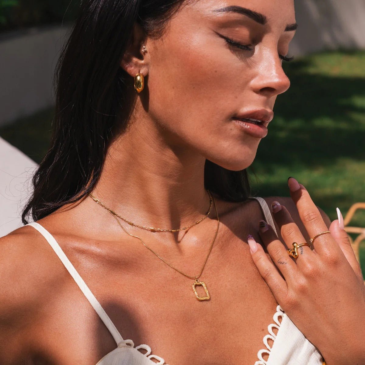 Mix de Colares Pingente Abstrato Banhado em Ouro 18K